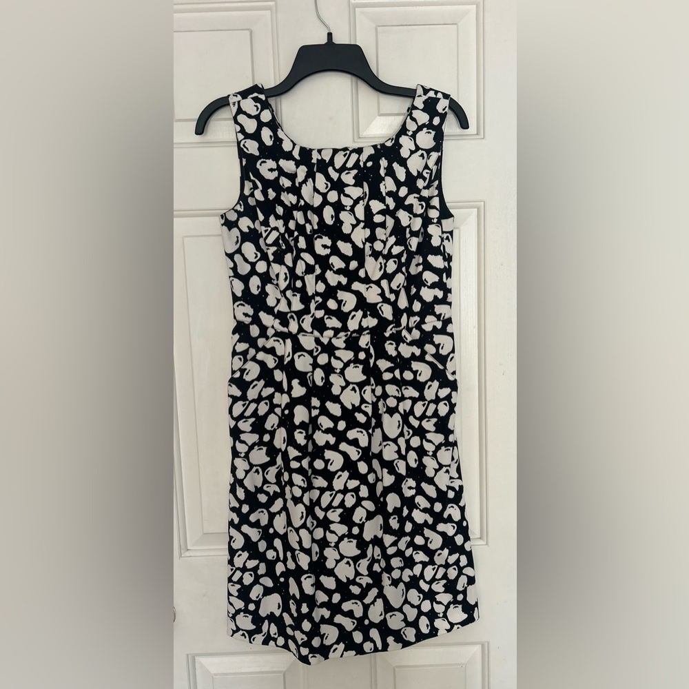 Michael Kors Black & White Patterned Dress. Size 2. EUC.